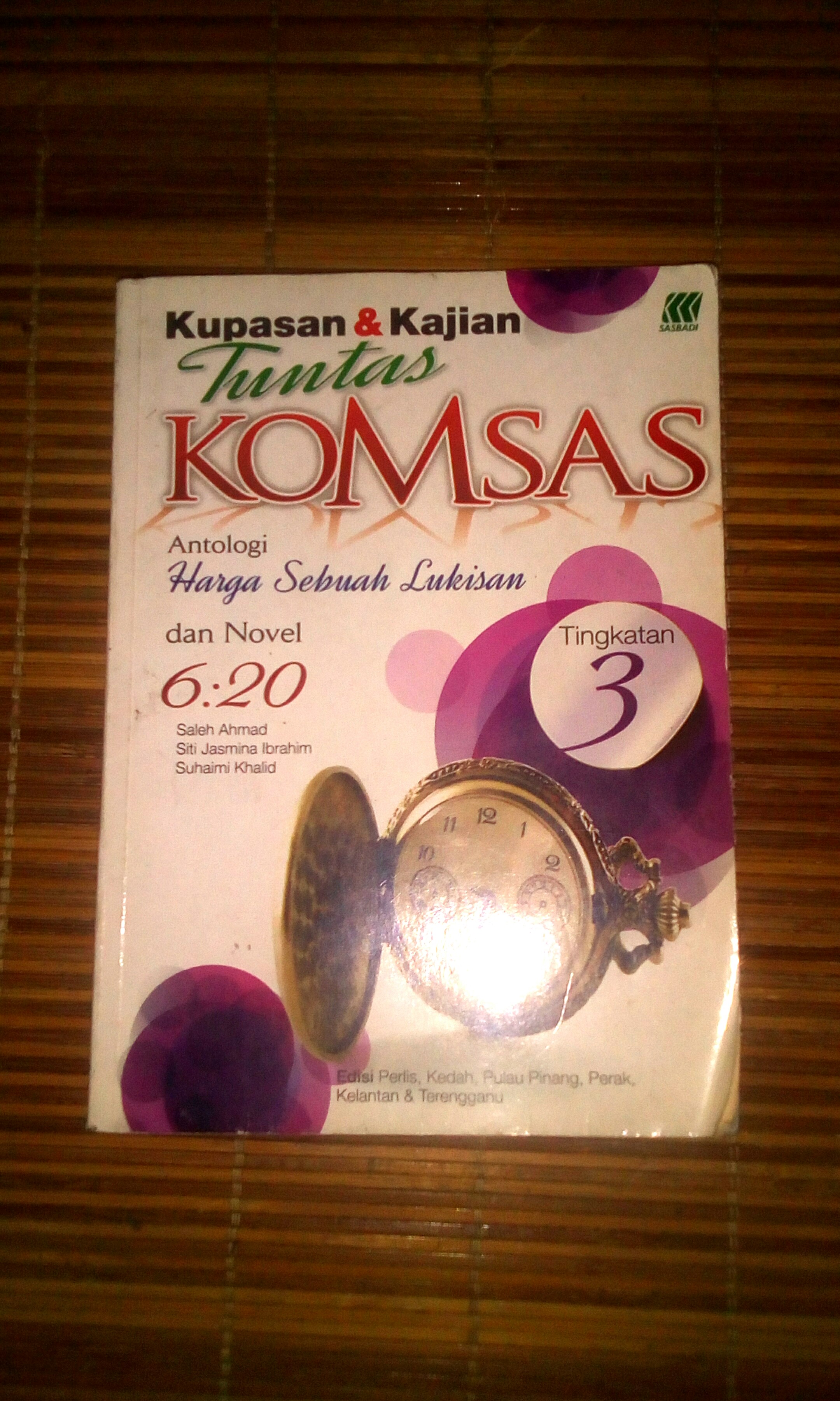 Buku Rujukan Komsas Antologi Harga Sebuah Lukisan Novel 6 20 Books Stationery Books On Carousell