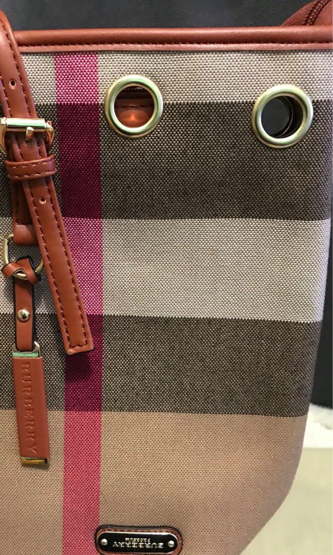Burberry bag top with scarf