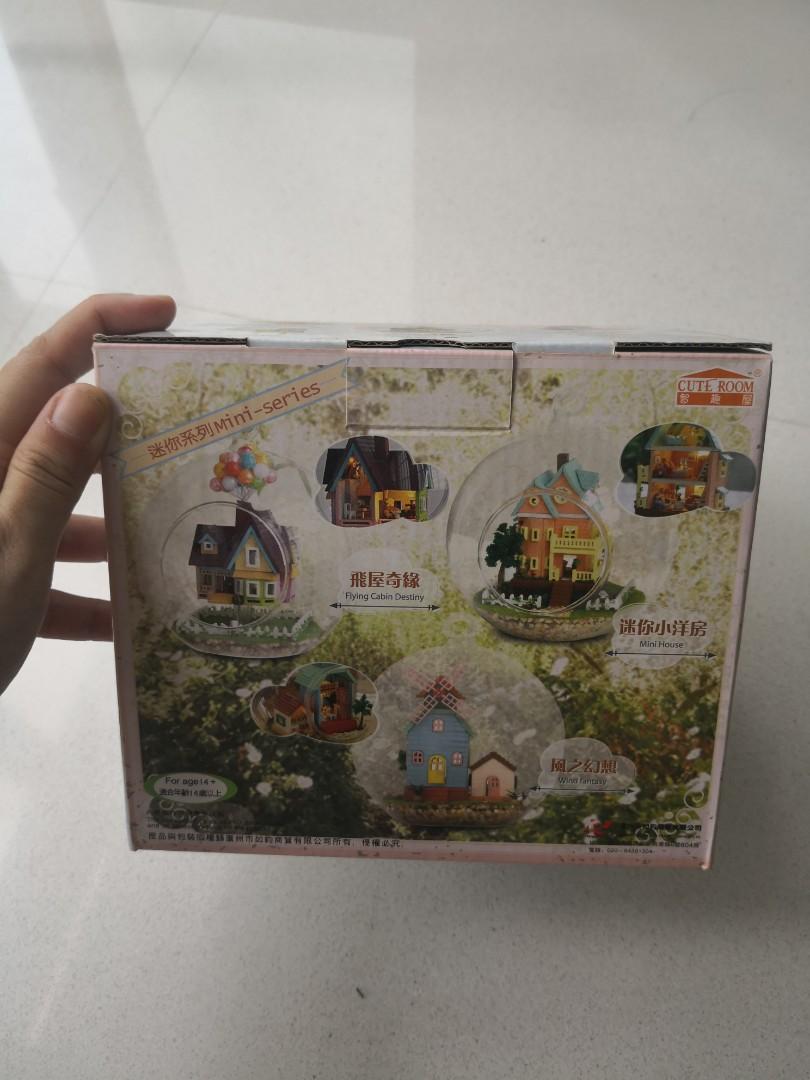 DIY mini Up house with glass globe tiny house, Babies & Kids, Baby