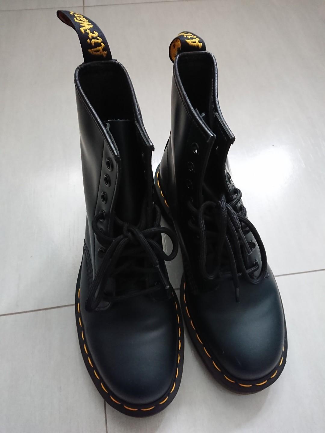 dr martens 1460 smooth 8 eye