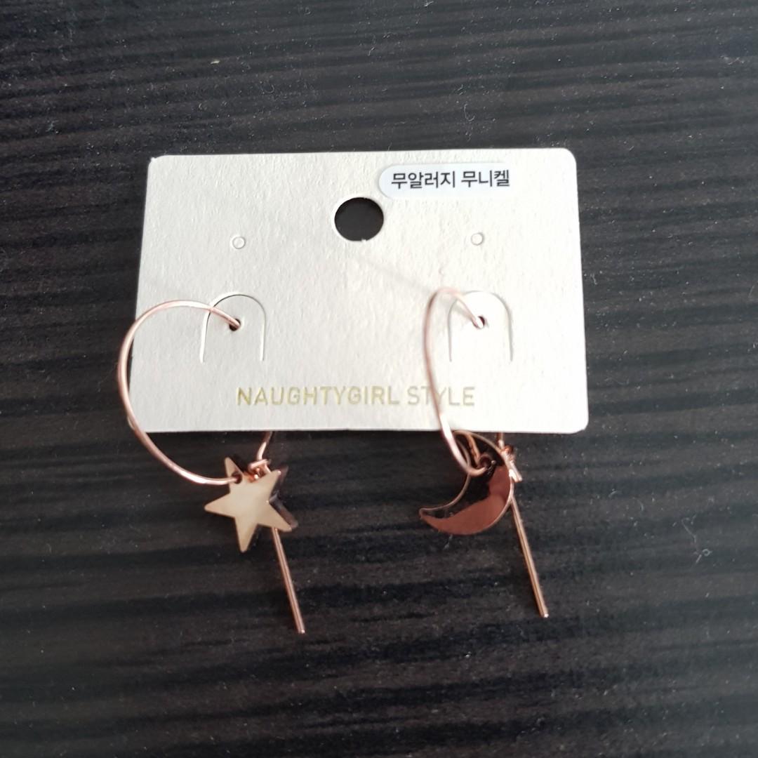 Asymmetrical earrings korean sales