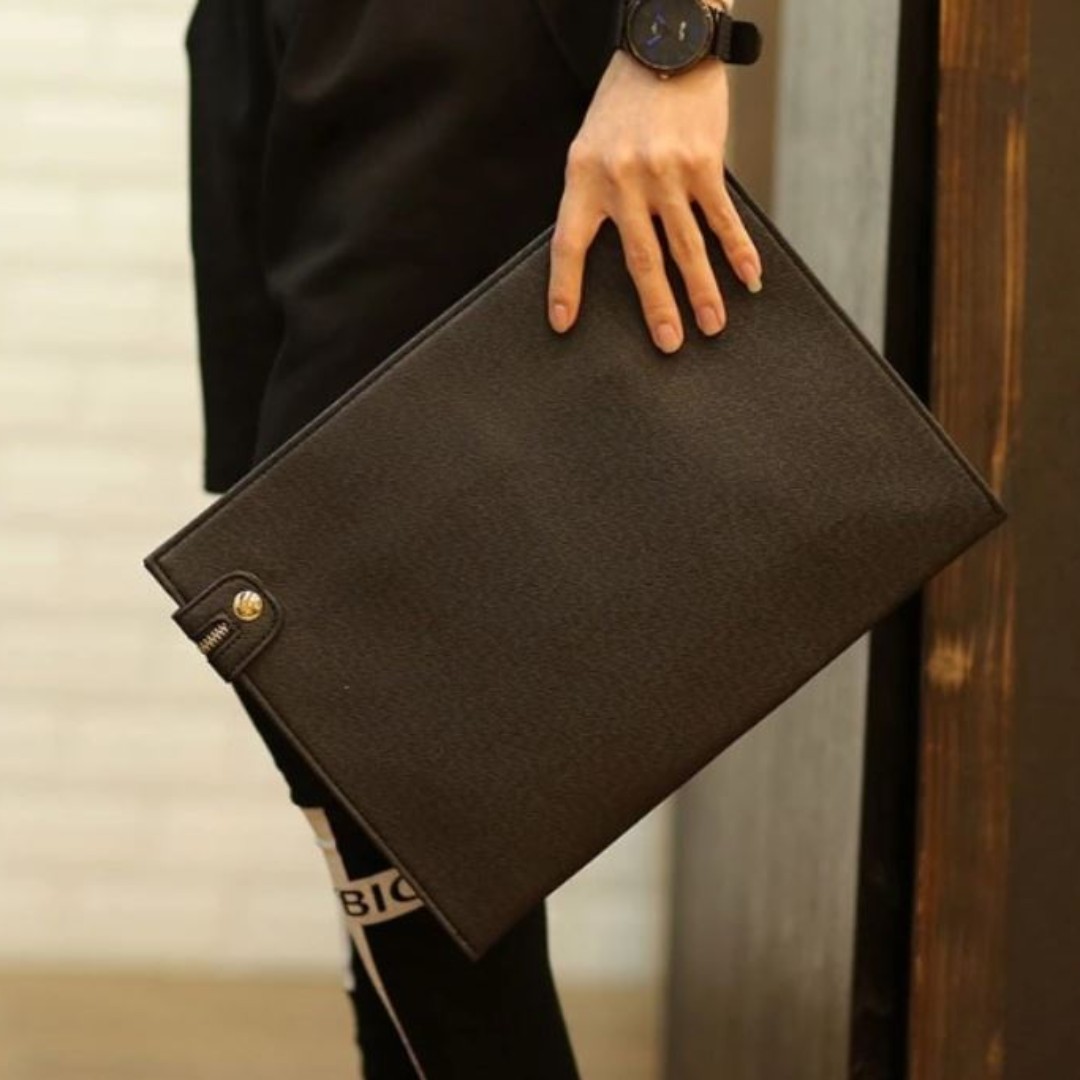men clutch