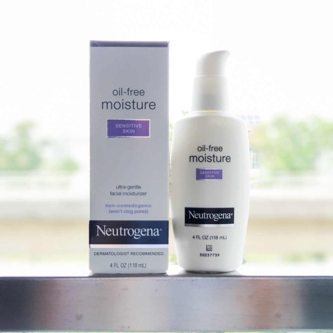 neutrogena sensitive oil free moisturizer