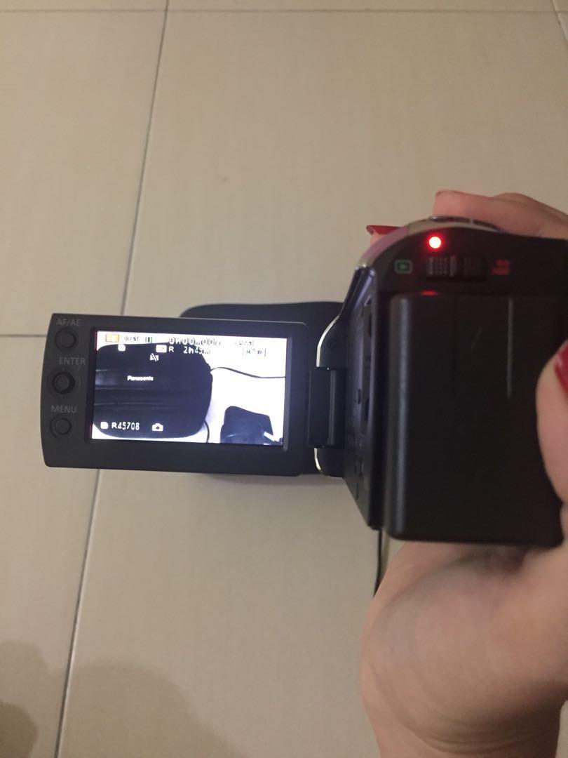 Panasonic handycam (Pink colour), Photography, Cameras on Carousell