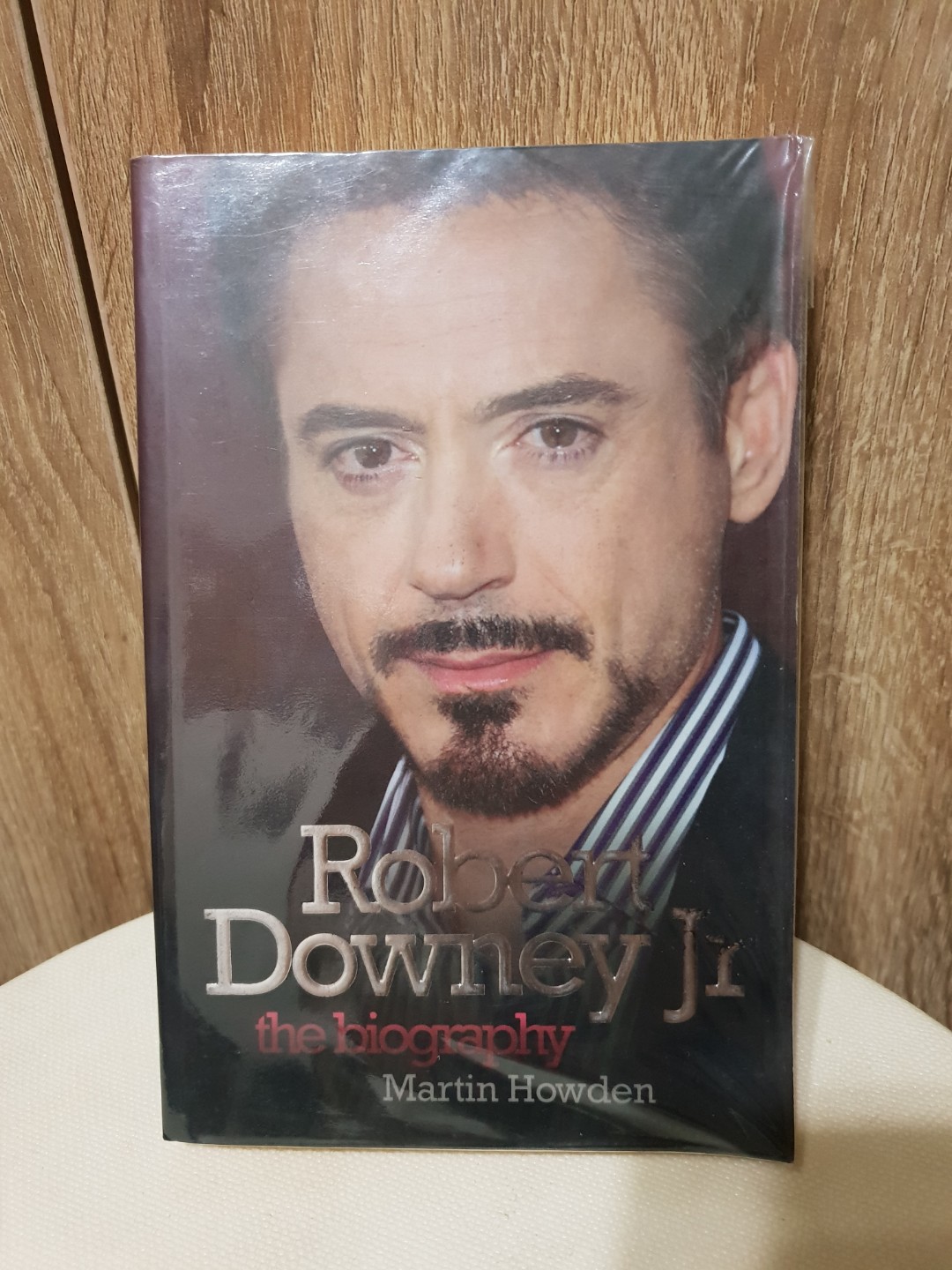 Robert Downey Jr Biography By Martin Howden Books Stationery Non