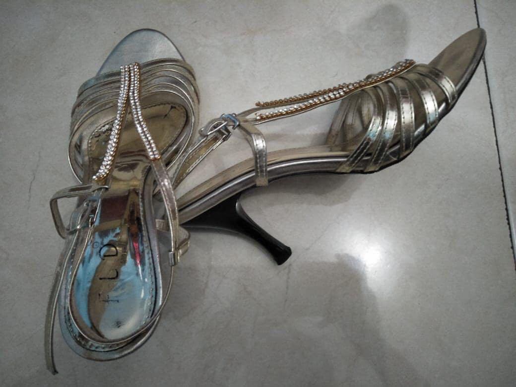 Sandal Fladeo Uk 37 Kondisi Prelov 85 Masih Bagus Hj 200k
