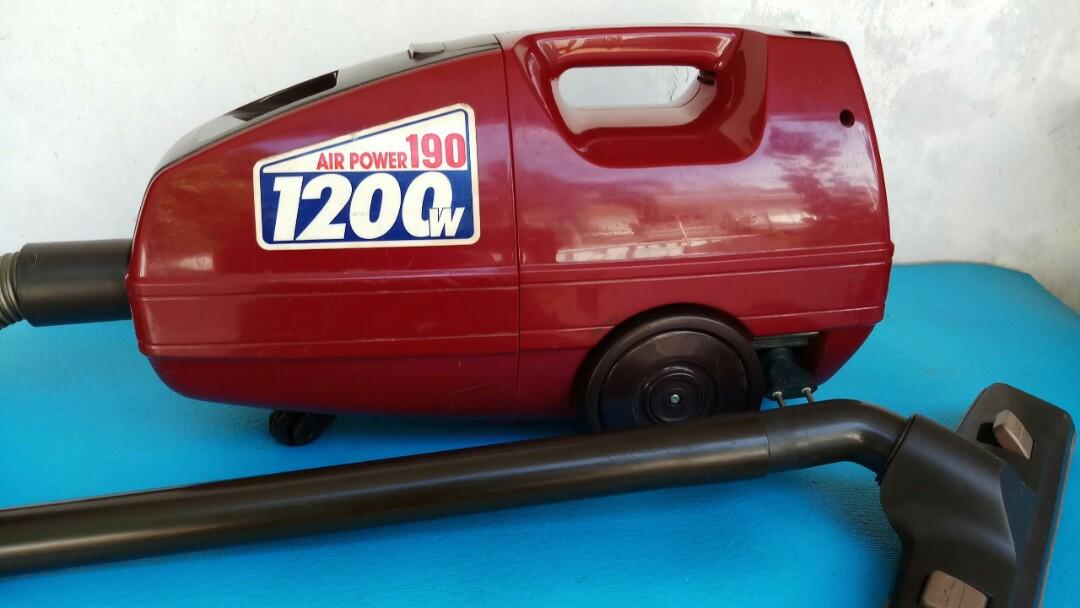 MAU PINDAHAN. Jual Cepat Harga Murah! Vacuum Cleaner, Perabotan Rumah