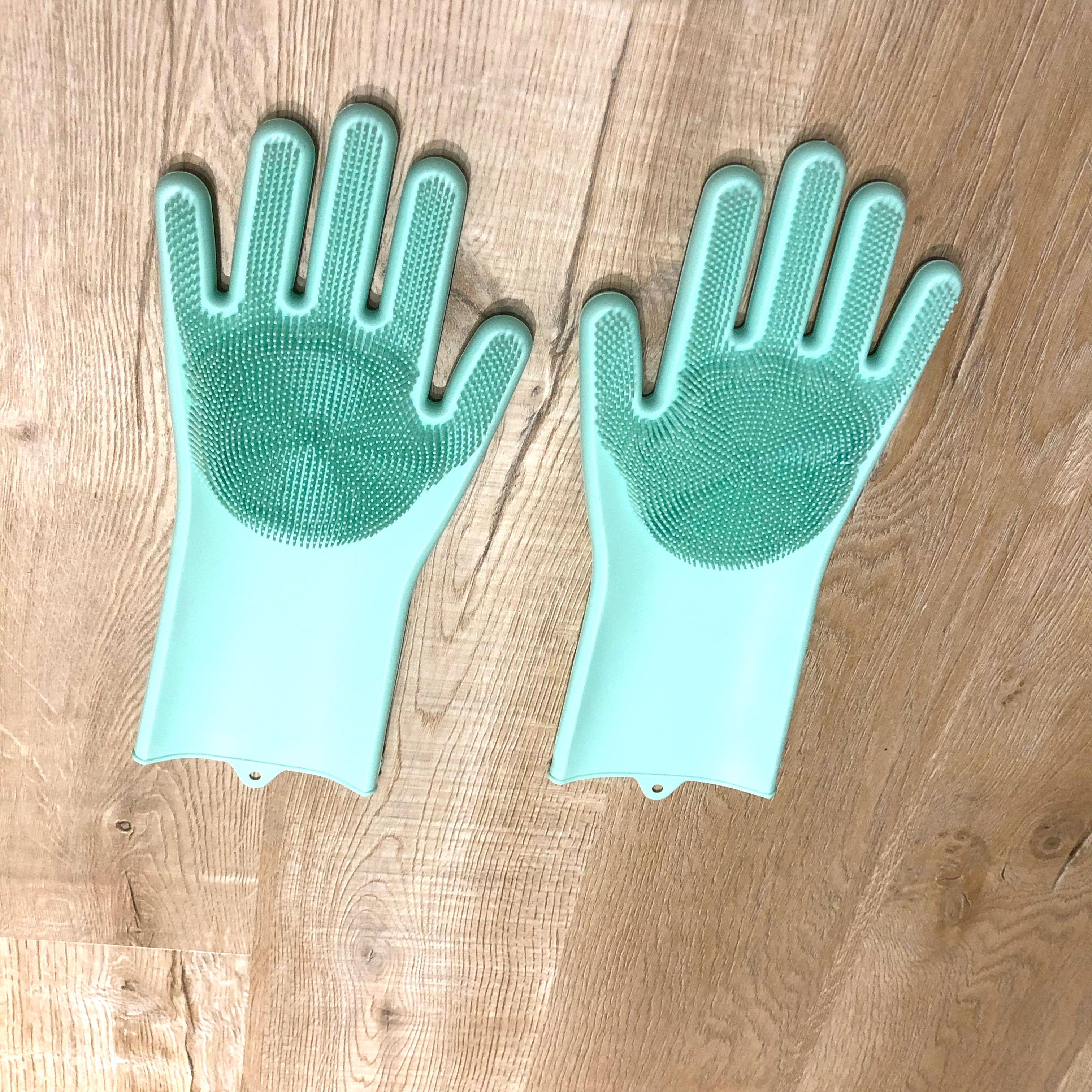 toilet cleaning gloves
