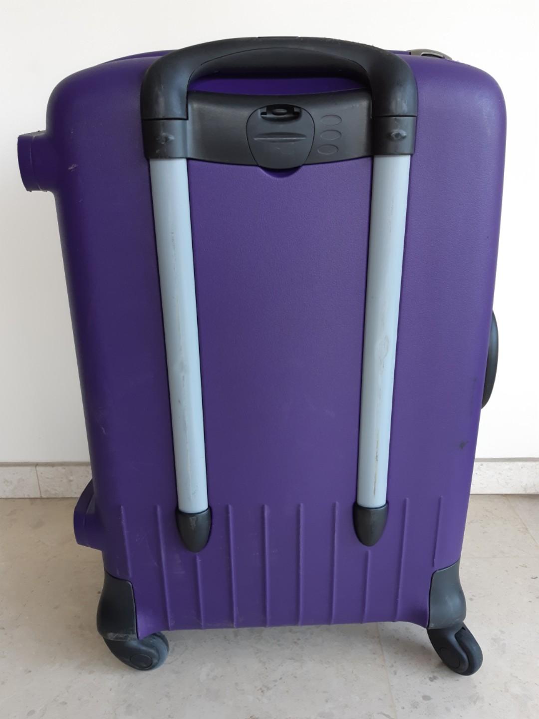 American Tourister 30inch/74cm hard case luggage, Hobbies & Toys ...