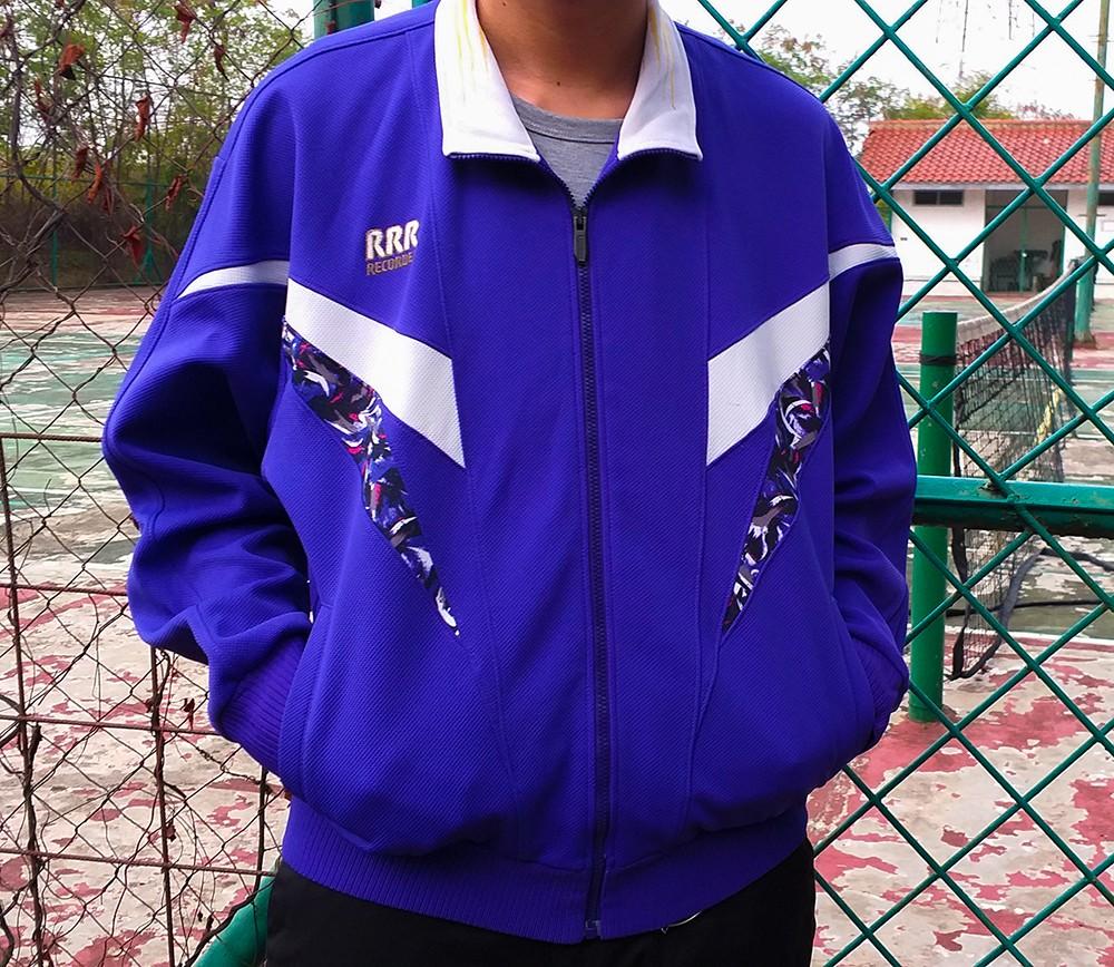 Asics vintage jacket, Fesyen Pria, Pakaian Baju Luaran di Carousell