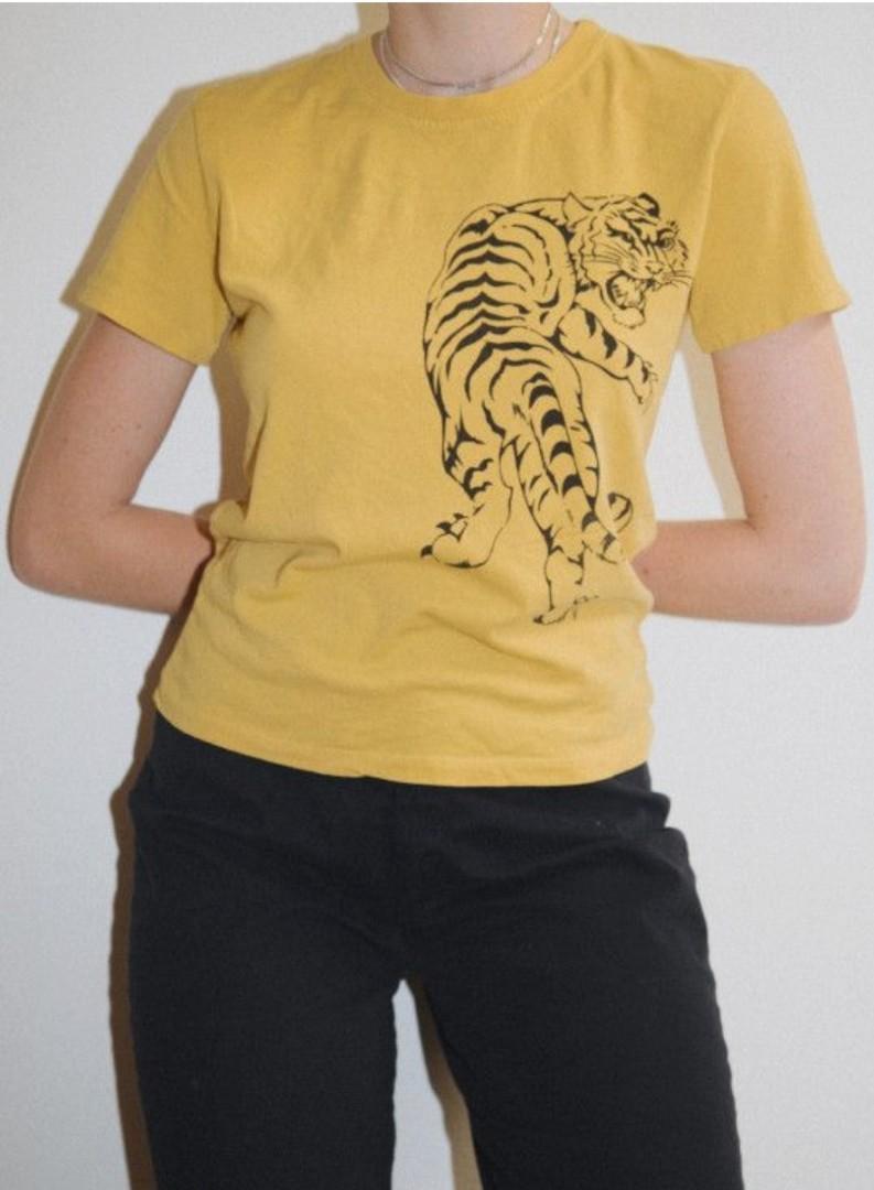 brandy melville tiger shirt