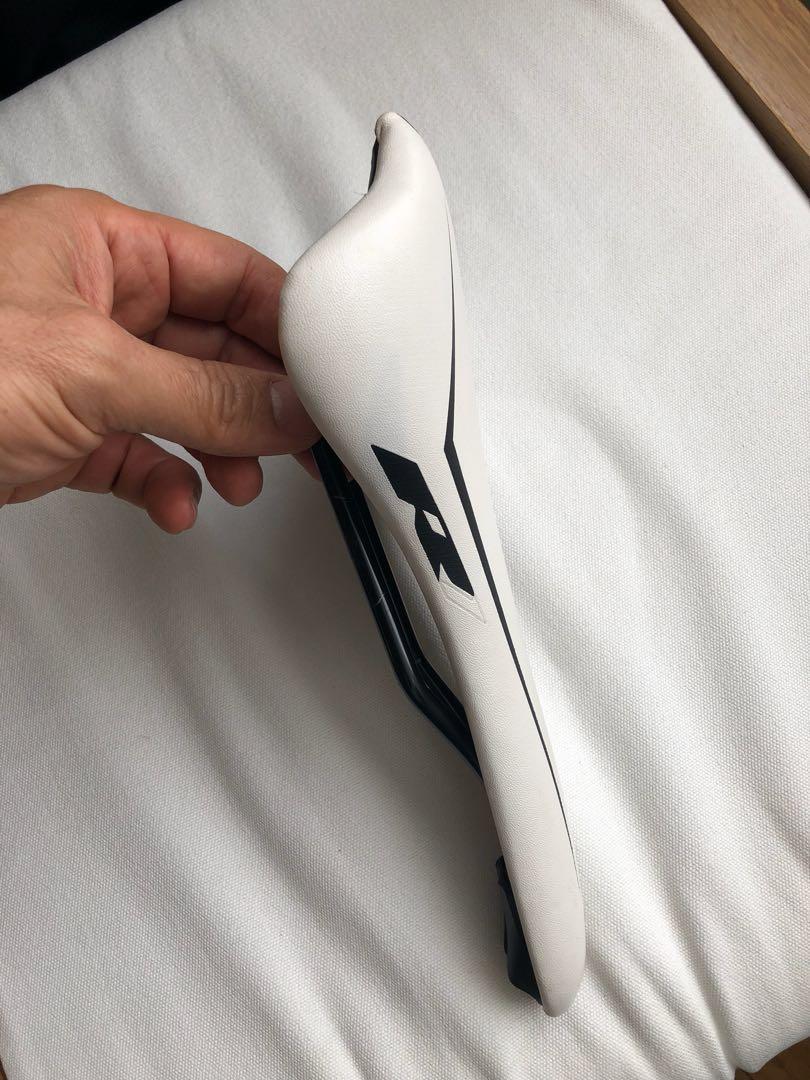Bontrager r1 saddle 2025