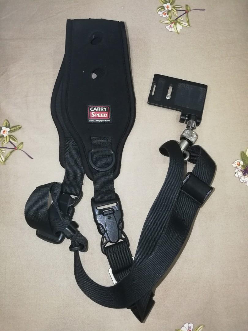 Camera Strap (Category: Cameras) located in Singapore. Submitted by jekpot (Listing ID 207222424, Image 1). Description: Pre loved Carry Speed Pro camera sling strap. https://www.carryspeed.com/index.html Make me an offer..