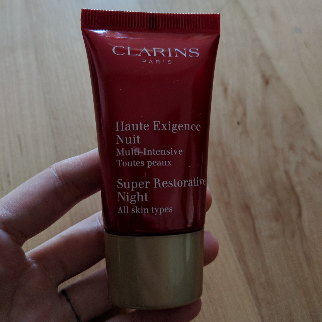 clarins super restorative face cream