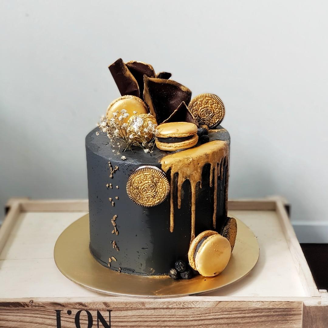 Customised Black and Gold Cake, Food & Drinks, Baked Goods on Carousell