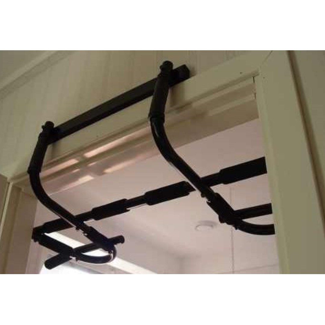 Iron Gym Xtreme Pull Up Bar with Abs Strap, Sports Equipment, Exercise