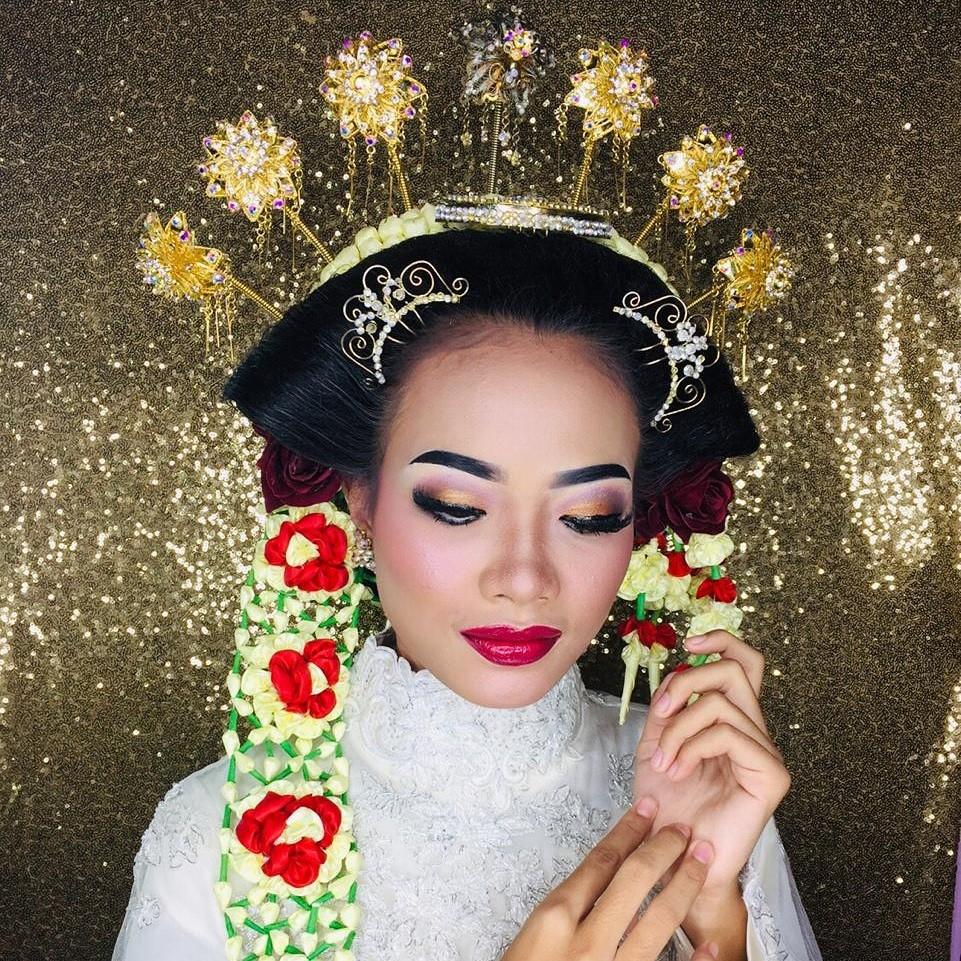 Jasa makeup pengantin adat, Kesehatan & Kecantikan, Rias Wajah di Carousell