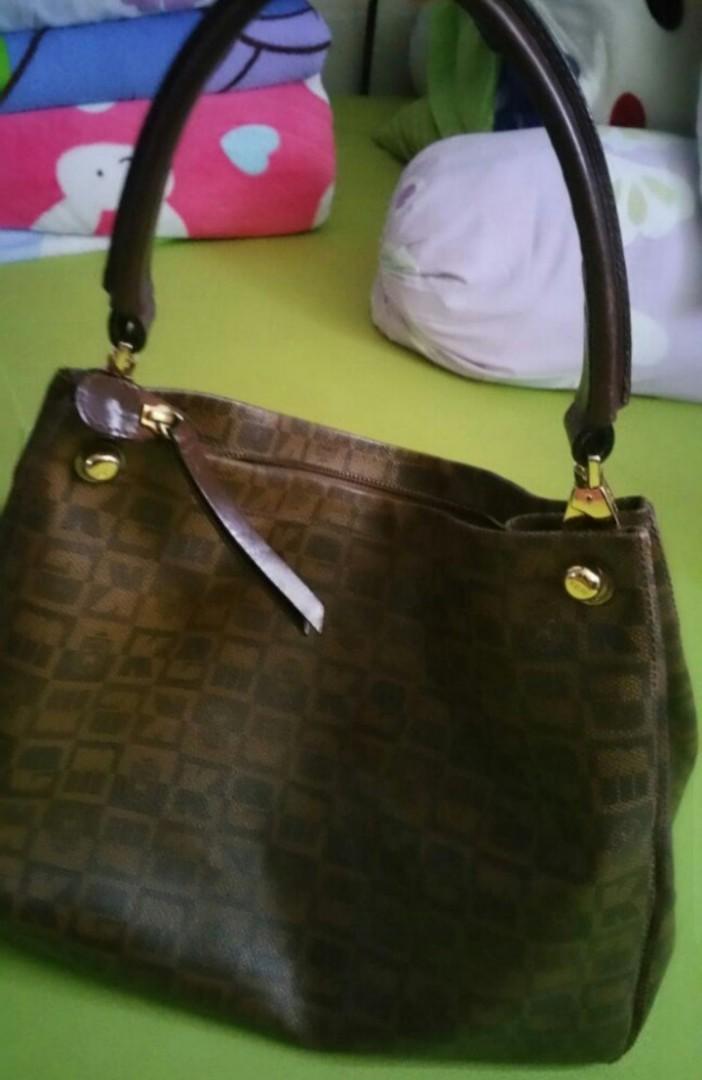 Kem Bag Women S Fashion Bags Wallets Handbags On Carousell Updated sep 14, 2017 @ 3:30 pm.