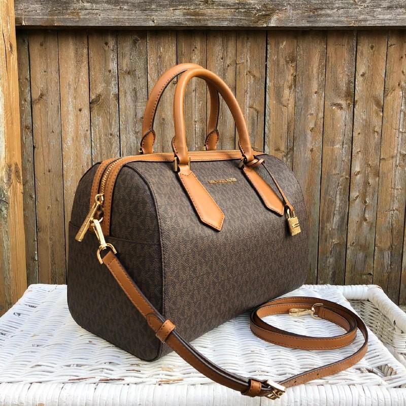 Michael kors hayes store large duffle
