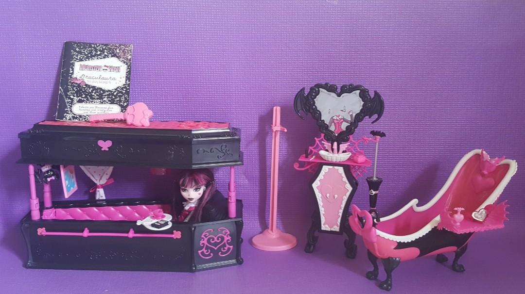 draculaura bath set