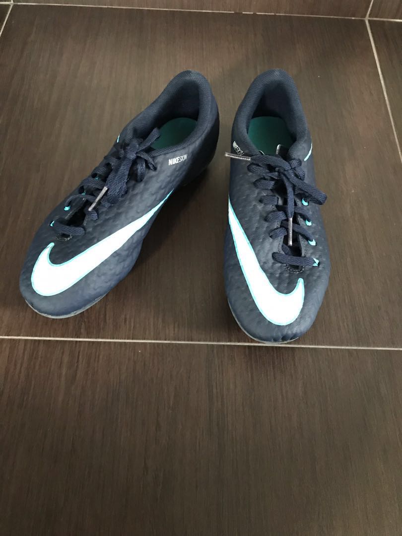 nike jr hypervenom