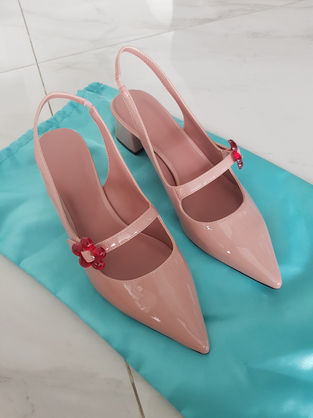 Pink Heels, Women's Fashion, Footwear, Heels on Carousell