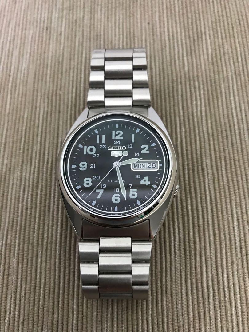 seiko 5 military dial