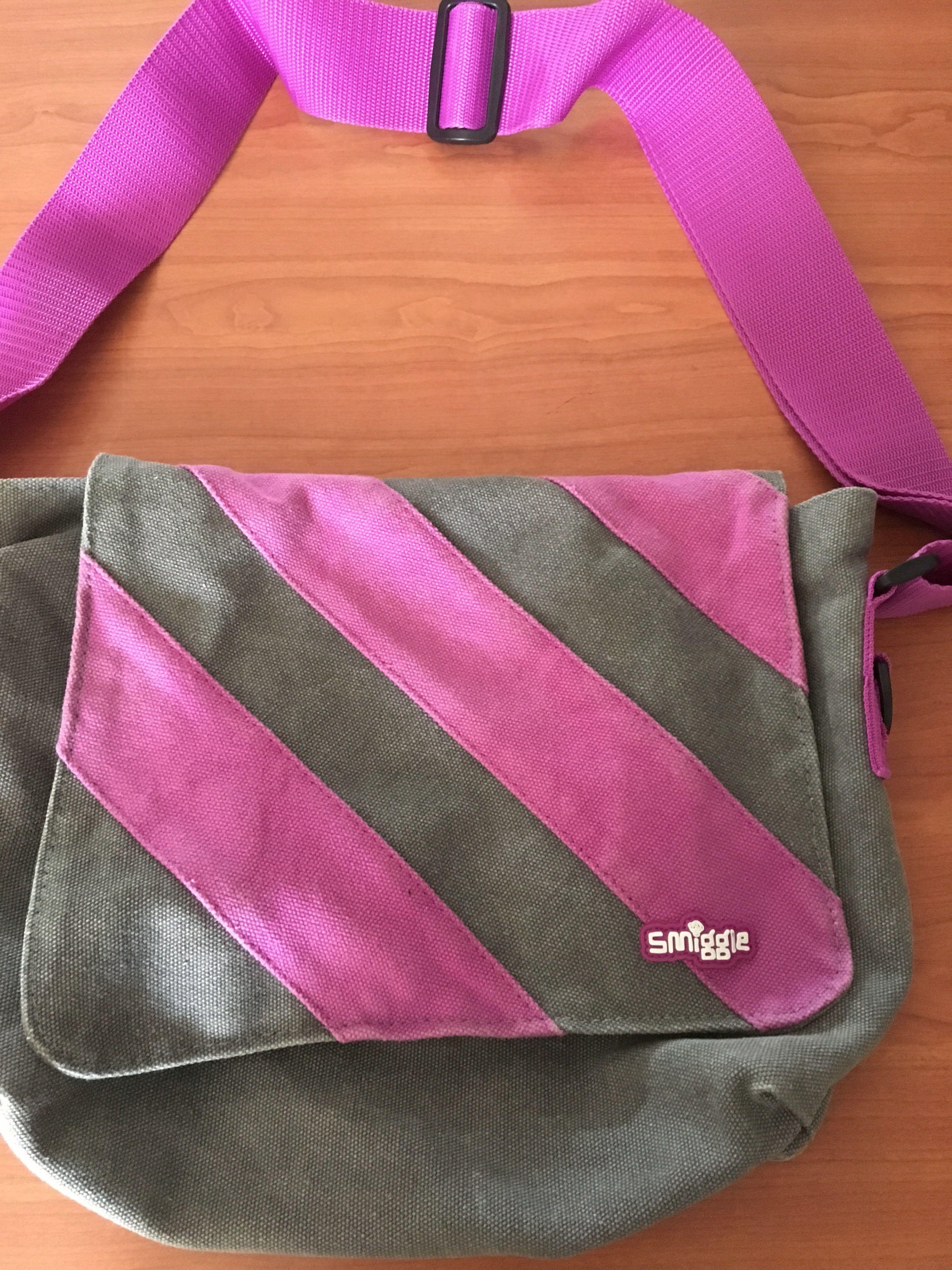 smiggle sling bag