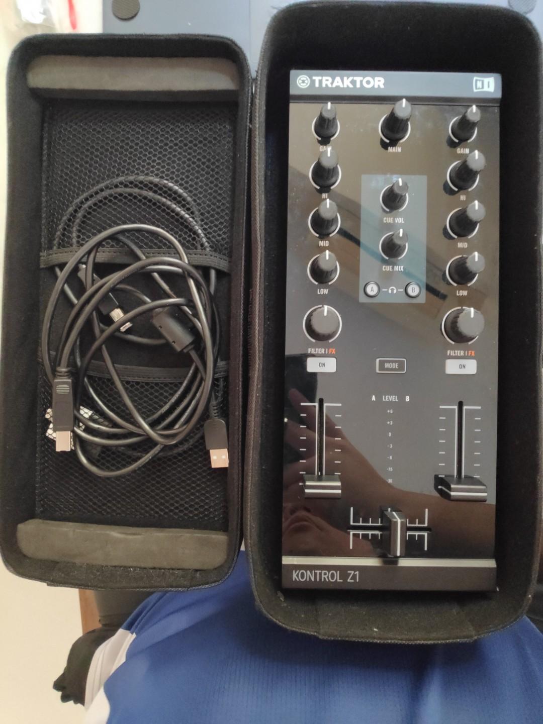 TRAKTOR KONTROL X1+Z1/純正ケース1個