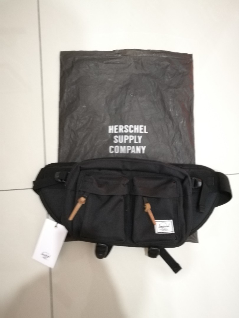 herschel 18 hip pack