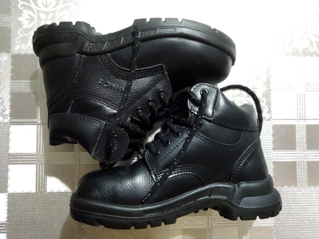 King s Safety Boots Safety Shoes US size 4 UK Size 37 Men s Fashion Footwear Boots on Carousell