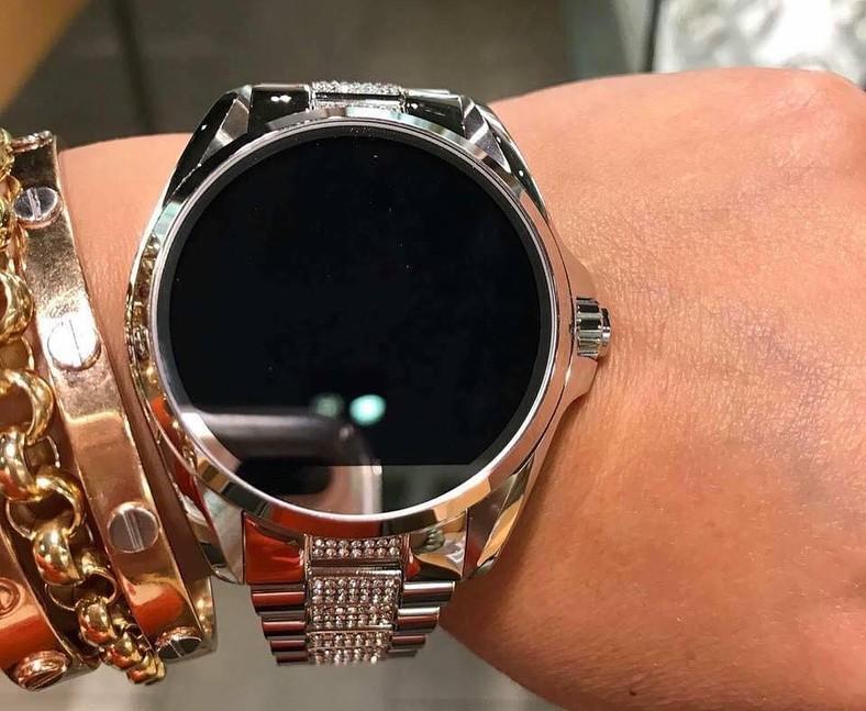 MK smartwatch sealed MKT5000 silver