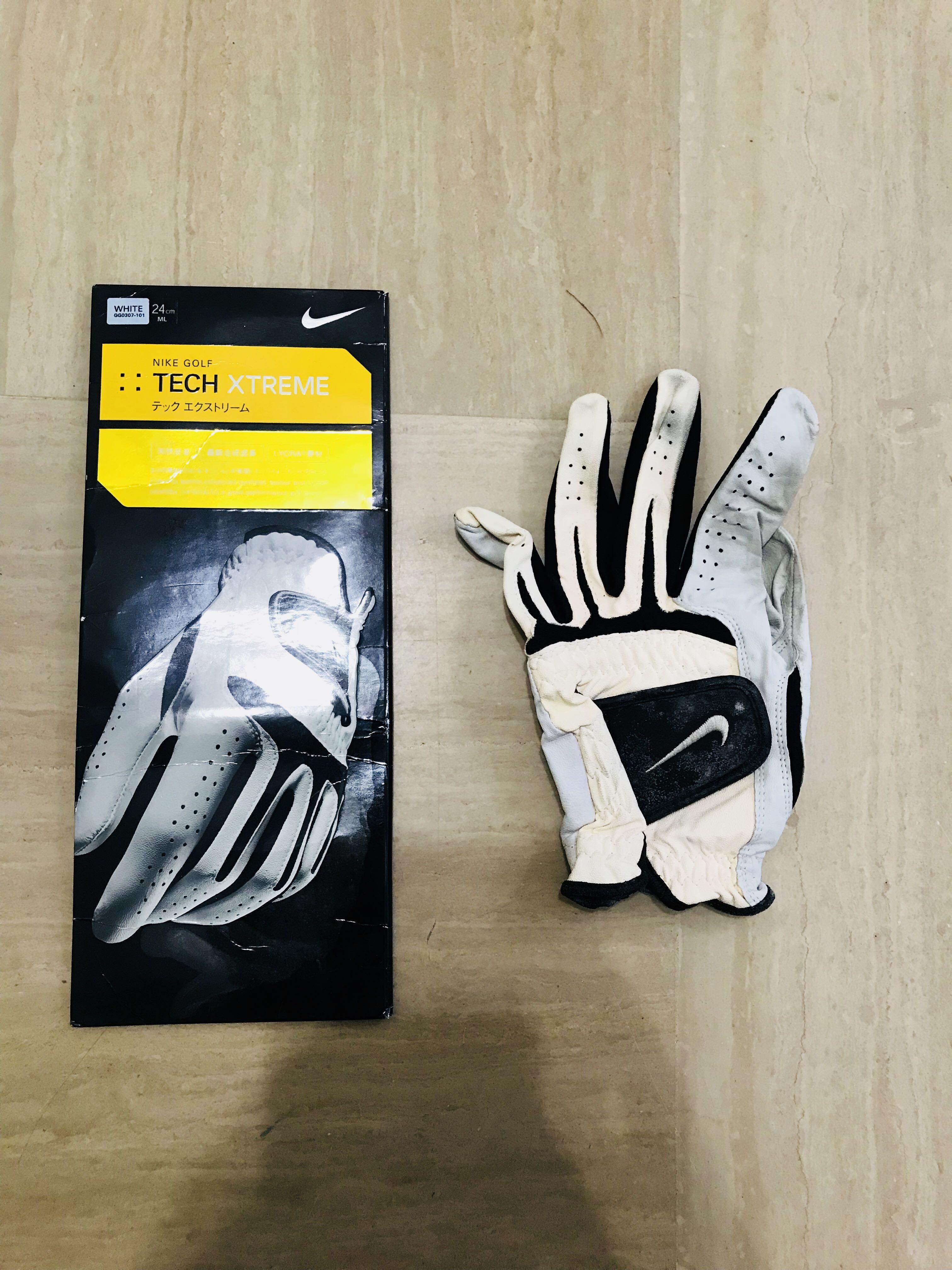 Nike Golf Tech Xtreme Gloves Size 24 cms Medium Large