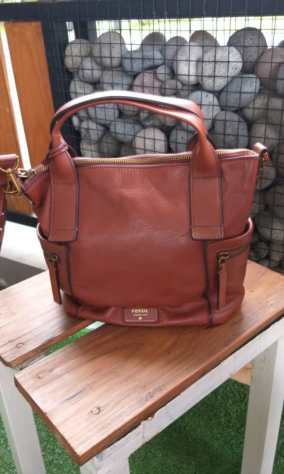Fossil emerson medium sales