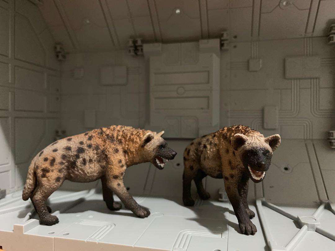 Hyena schleich sales