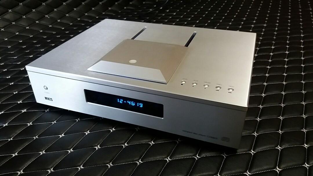 CD （分類：音樂播放裝置 MP3及CD Player）位於 Hong Kong。 由 amberwatch 提交（商品編號 207381495，圖片 2）。簡介： 歡迎查詢 97232282 eddy 香港版220V $8580 台灣版110V 台幣$37800 (價格己包括香港空運至台灣運費，客戶可直接入數玉山銀行帳号) 膽整流穩壓同價位最強歡迎比較，2019款升級蘇倫電容 CD88KE特點： 1.使用三洋高精度機蕊，穩定性高，讀碟能力強 2.伺服電路使用飛利浦SAA7824蕊片 3.使用PCM1794數模轉換器 4.AG純銀Fuse底频更到位 5.使用發燒級erse電容作胆耦合 6.帶同軸光纖平行XLR訊號輸出口，USB輸入 7.開機倒數20秒，使胆預熱穩定後才進入工作狀態 8.八個獨立穩壓電源供電，相互干擾少，驅動力強，音樂細節豐富 9.使用erse電容作電源輸入LC濾波電路，淨化電源供電，徹底濾除數碼信號，使音樂背景更清晰 10.高級全胆2只 tung-sol 12AX7模擬放