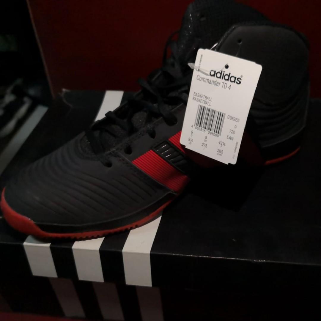 adidas commander td 4 basketball shoes