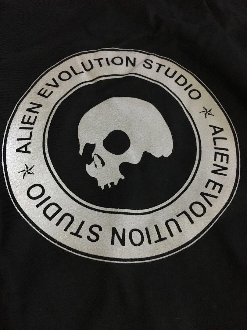 Aes Alien Evolution Studio Le Reflective Logo Tee Men S Fashion Clothes Tops On Carousell