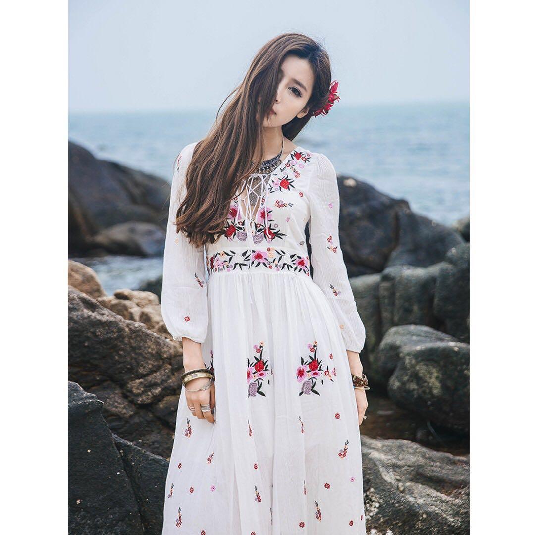 White long sleeve bohemian maxi dress online