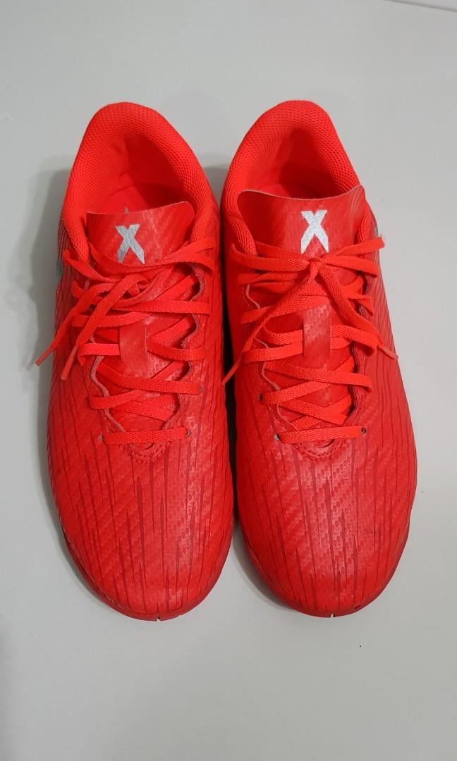 Soccer shoes size 5 Outlet