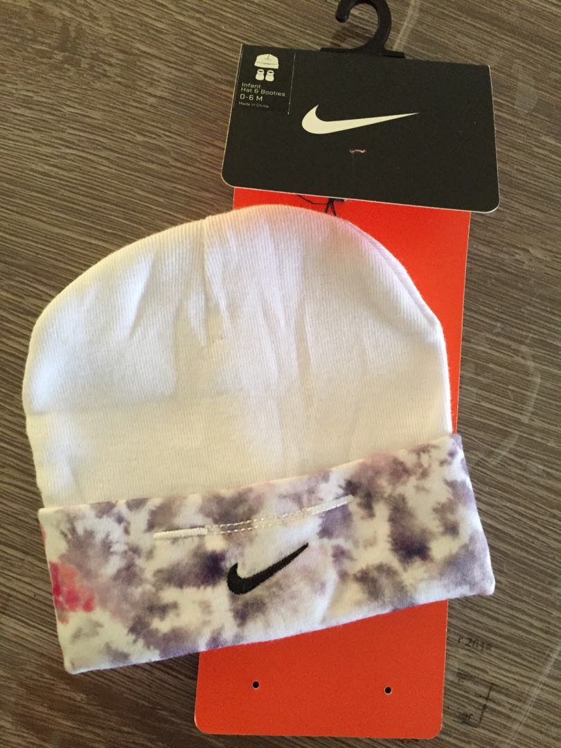 nike infant hat and booties
