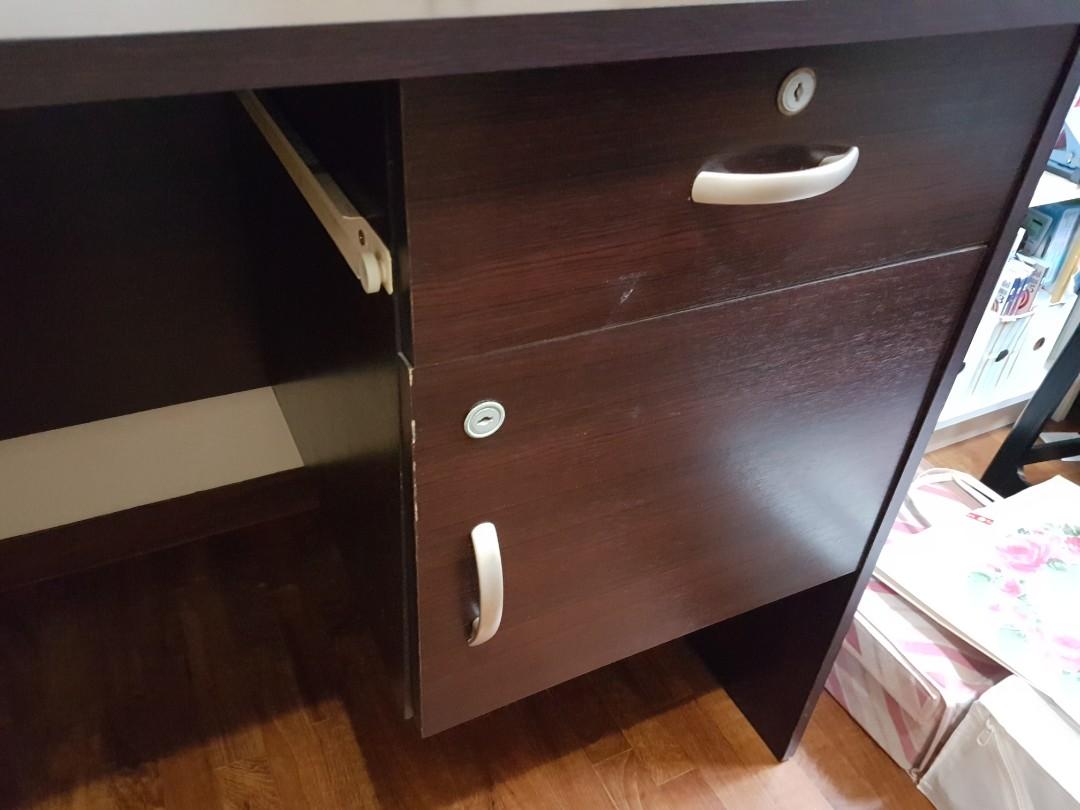 Computer and Study Table (Category: Tables & Sets) located in Singapore. Submitted by cocoa_the_cat (Listing ID 207423505, Image 3). Description: Size 24" D x 48" L x 29.5" H with keys to the drawers. self collect. mover available on carousell.
