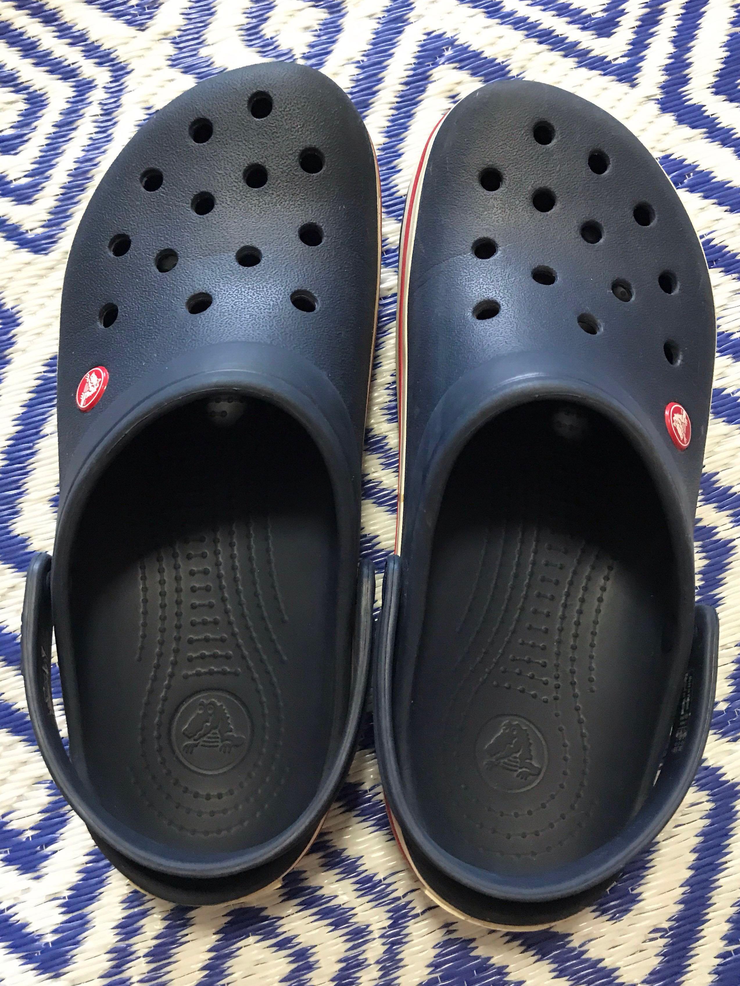 Crocs Men's Sandals, Men's Fashion 