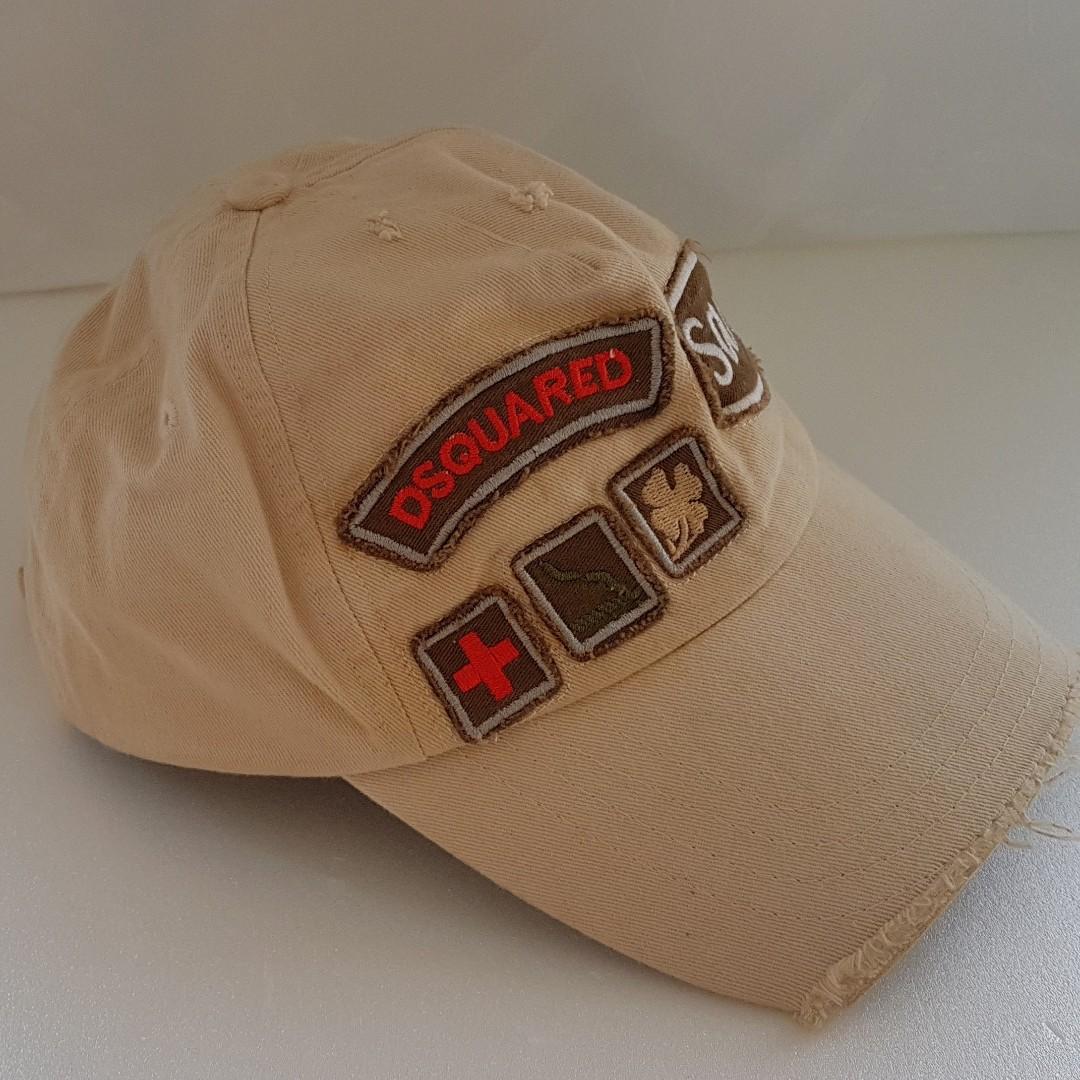 dsquared cap on head