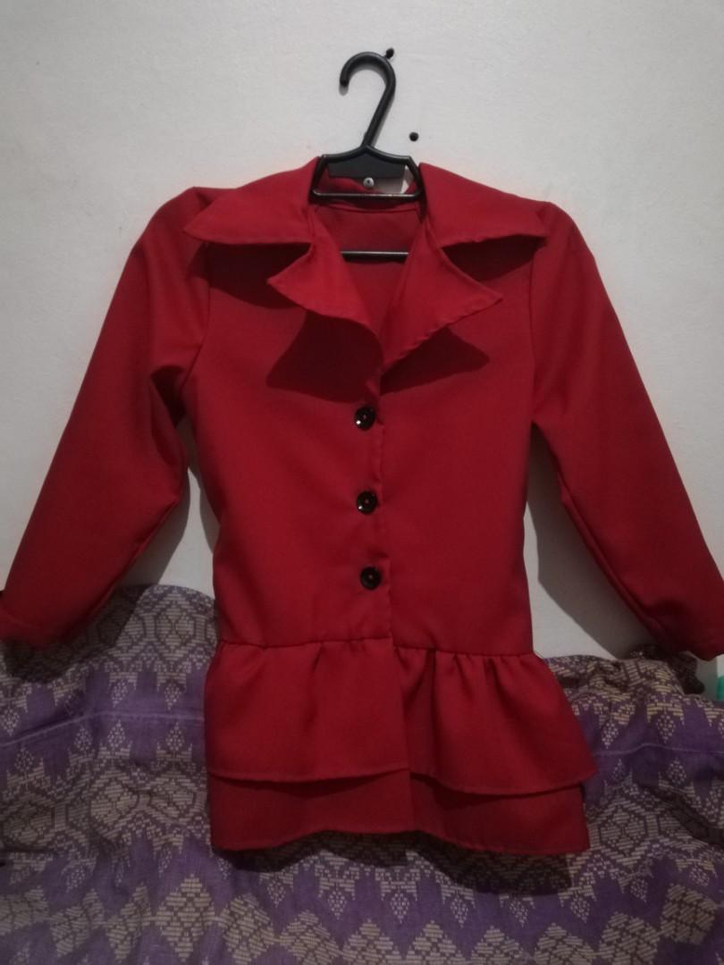 Girls Spy Costume (Category: Babies & Kids Fashion) located in Quezon City. Submitted by yen5779 (Listing ID 207426363, Image 1). Description: Worn by my daughter with black leggings + boots + black shades + red hat (add'l PHP 135.00) In very good condition. Length : 25" Chest : 16" Width : 14" (28" Circumference) #carou2019.