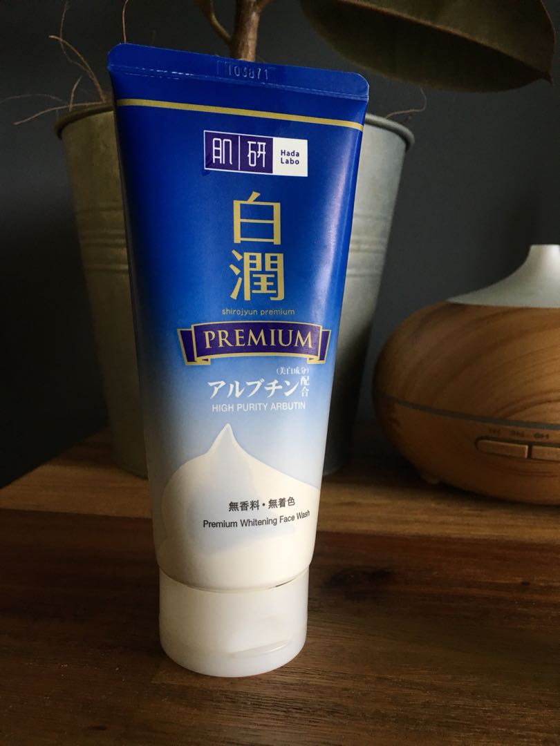 hada labo premium whitening cleanser
