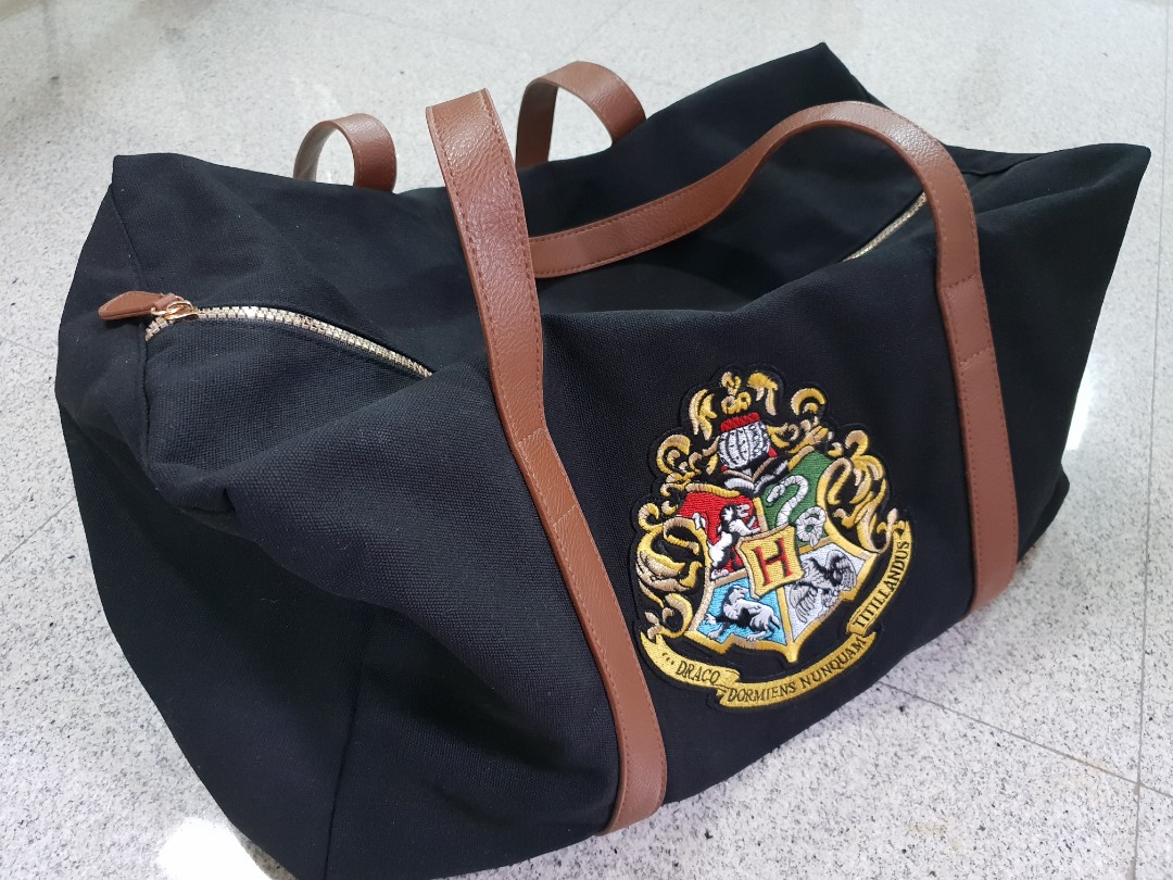 Harry Potter Duffel Bag (Brand New), Women's Fashion, Bags & Wallets
