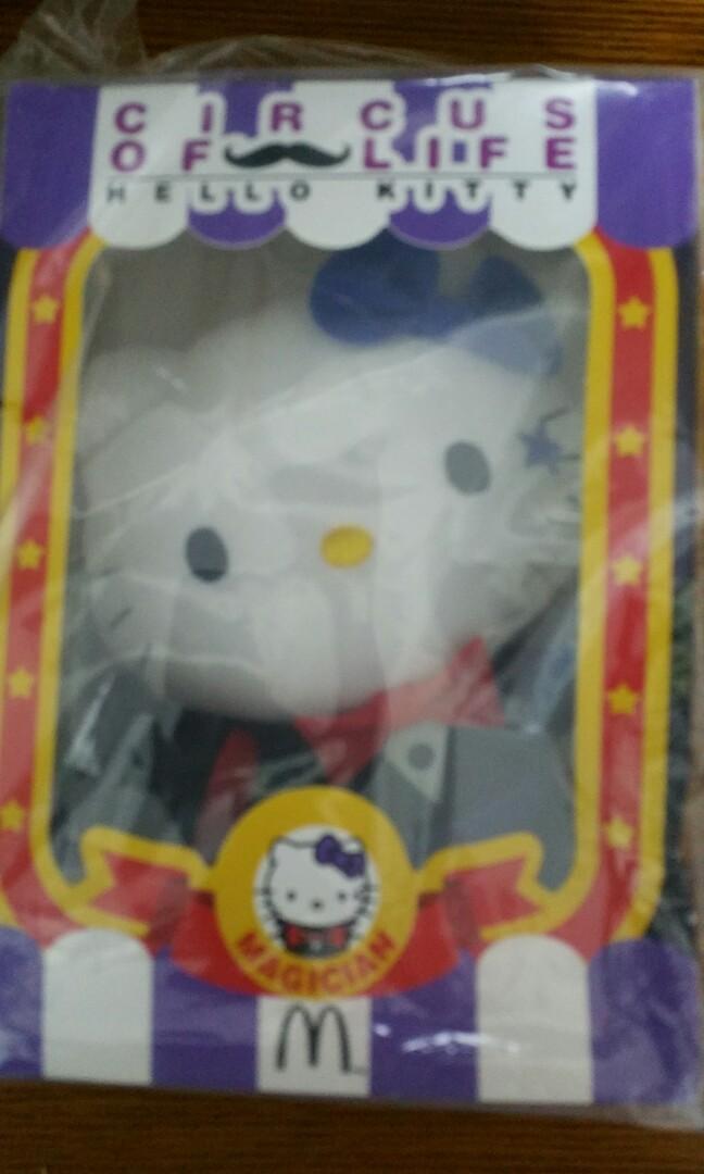 Hello Kitty (Category: Character Goods) located in Singapore. Submitted by lucypinkdoll (Listing ID 207491817, Image 1). Description: Collection.