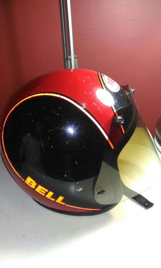 Helmet bell spender original Hobbies Toys Collectibles