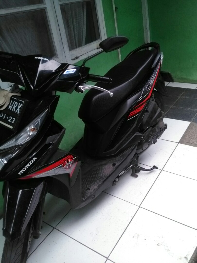 Honda beat 2018 ( oper kredit ), Motor di Carousell